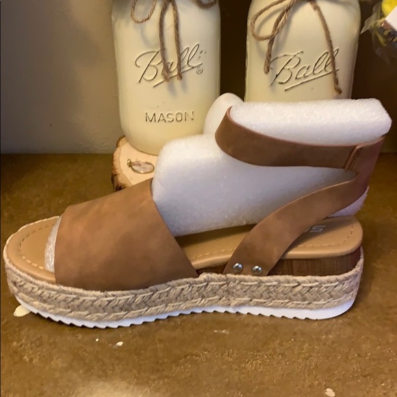 ❤️Cute Espadrille Wedge Shoes❤️ - Picture 5 of 5